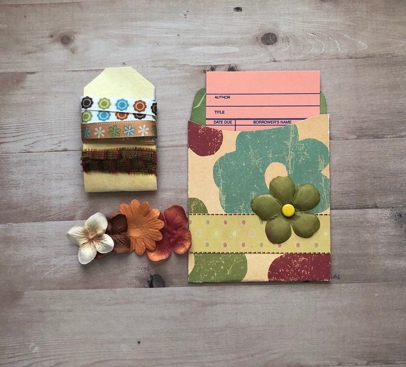 Junk Journal Kit, Floral Pattern Library Pocket
