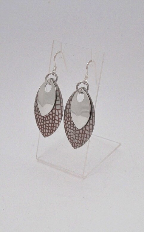 Bold intentions online black post earrings