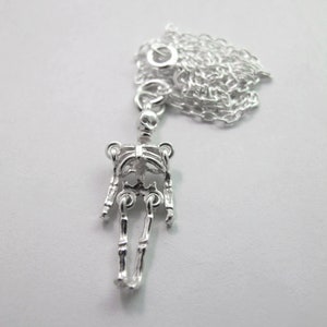 Bewegliches Skelett Halskette | Sterling Silber | Skelett Knochen Schmuck | VERSANDFERTIG | Gruseliger Schmuck | Halloween | Anatomie | Artikuliert