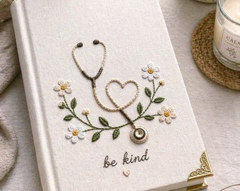 Cuaderno personalizado bordado con margaritas para agradecer a las enfermeras, regalo único de agradecimiento para enfermeras.