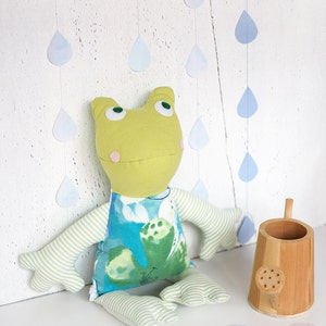 Frog Easy Sewing Pdf Pattern. Stuffed Toy Frog Sewing Pattern for ...