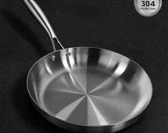 Padella in acciaio inossidabile ultraresistente: senza PFAS, senza sostanze chimiche e sana per la cucina di tutti i giorni.
