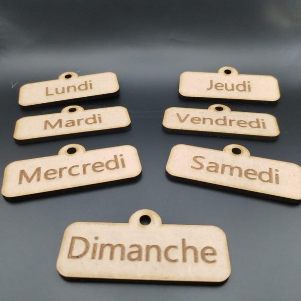 Weekly planner for children's hangers