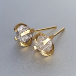 18k Gold Raw Diamond Studs, Solid Gold Diamond Earrings, Wedding Earrings, Unique Handmade Earrings, Bridal Earrings, Uncut Diamond Studs
