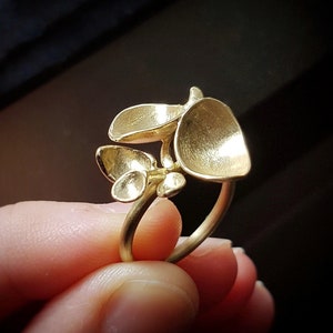 Gold Statement Ring Handmade 18k Gold Flower Ring Nature Inspired Fine Jewelry Botanical Ring Floral Gold Ring Unique Anniversary Gift