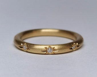 Diamond Eternity Band, 18k Gold Diamond Ring, Star Ring, Unique Wedding Band, Starburst Ring