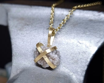 Raw Diamond Necklace . Rough Diamond Pendant . 18k Gold Diamond Necklace . Wedding Jewelry . Solitaire Diamond Necklace . Uncut Diamond