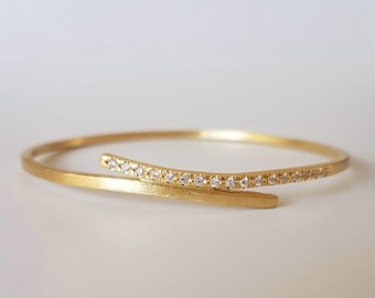 18k Gold Bracelet, Gold Diamond Bangle, Solid Gold Bangle Bracelet, Unique Christmas Gift, Diamond Bangle Bracelet, Fine Jewelry Bracelet