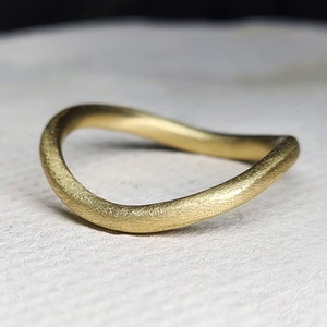 18k Gold Wave Ring Diamond Enhancer Ring Unique Wedding Ring Gold Stacking Ring 10th Anniversary Gift Handmade Solid Gold Ring Curvy Ring
