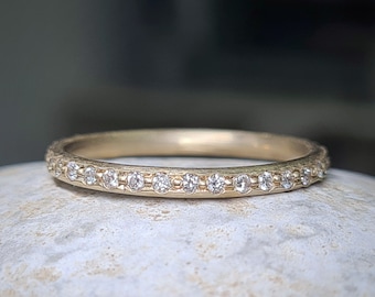 18k Gold Diamond Band, White Gold Eternity Ring, Thin Diamond Ring, Diamond Wedding Ring, Diamond Stacking Ring, Diamond Anniversary Ring