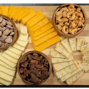 Gourmet Nuts & Cheese Gift Box: Artisan Charcuterie Snacks