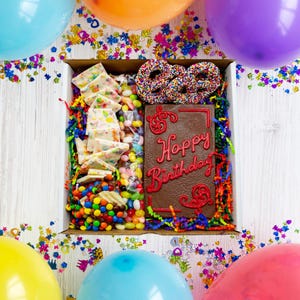 5 Piece Happy Birthday Candy Gift Box - Chocolate Care Package