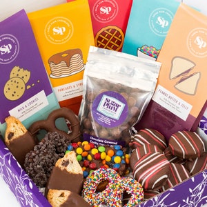Best of Sugar Plum Chocolate Lovers Gift Box - 21 Premium Chocolates Pretzels Candy Birthday Present Gifts for Mom Mother&#39;s Day - Made in PA