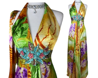 Vintage Y2K Tropisches Blumen-Neckholder-Maxikleid Bunte Perlen-Blumenkleid-Resort Urlaub Abendkleid | Statement Sommerkleid mit Schalkragen