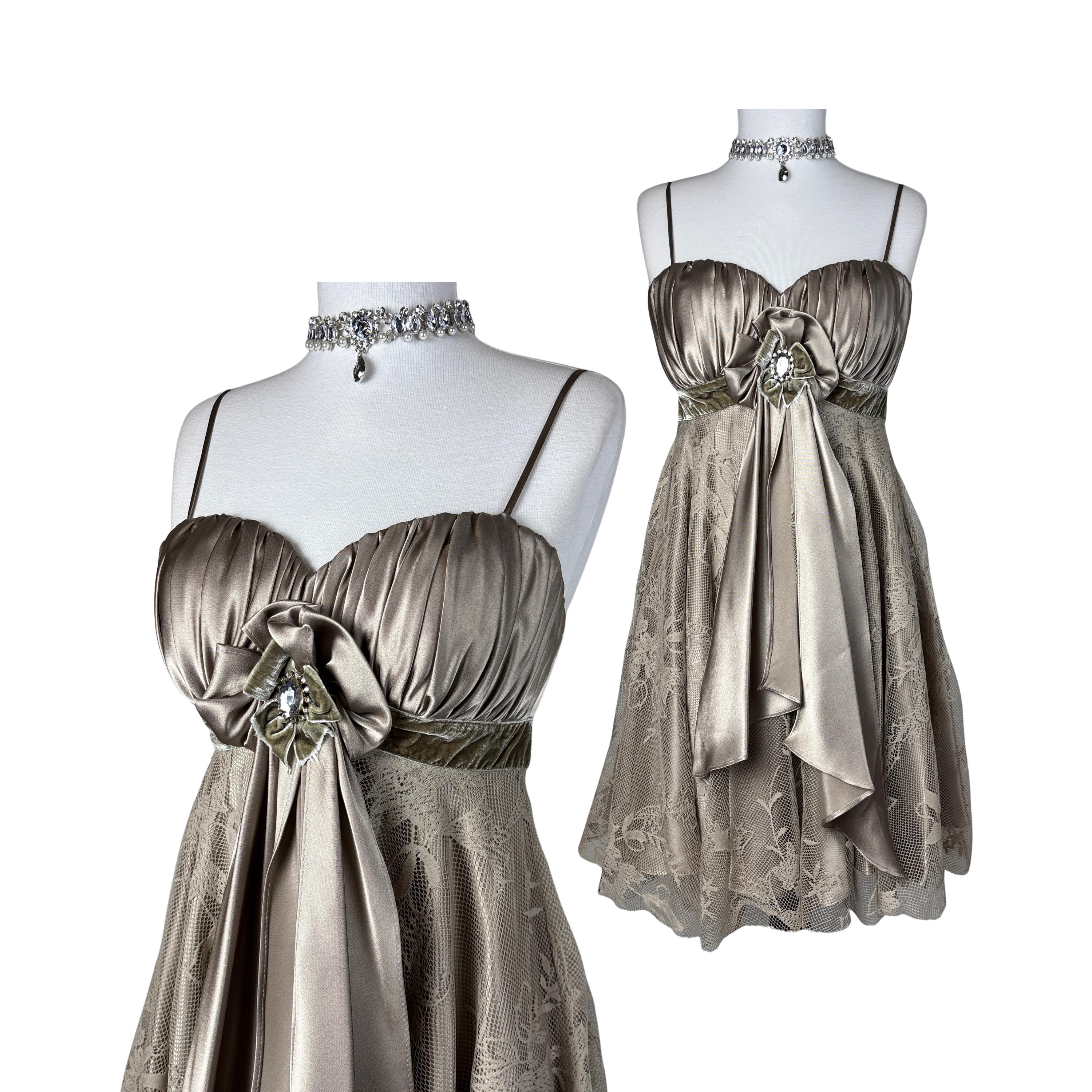 chinese dress ladies A-Line Empire Sweep-Brush Train Lace Satin Wedding Dress COCOMELODY CW3095, 25 Days / Ivory / US12-UK14-EUR42 main image 1
