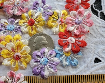 Multi color variegated Daisy Appliques 25MM wide retro 35 pieces flower embellishment Pink yellow white red blue purple boho hippie cute