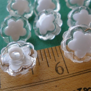 Clear jacket White small Flower Buttons shank plastic size 24L (5/8" 15MM) sewing craft scrapbook paper tag supply 7/16" inset