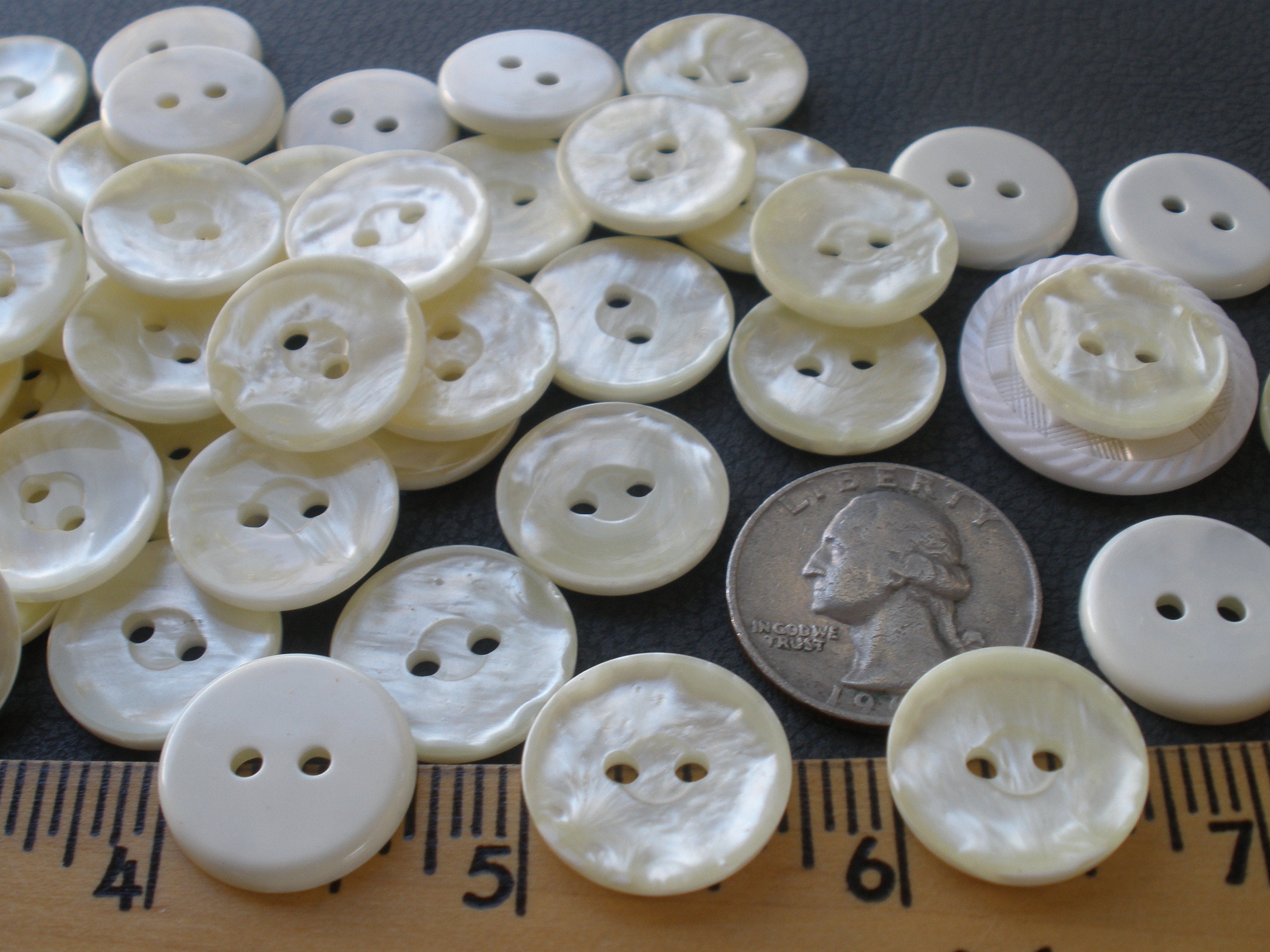 Cool Vintage Pearly Cream & White Buttons Craft 11/16