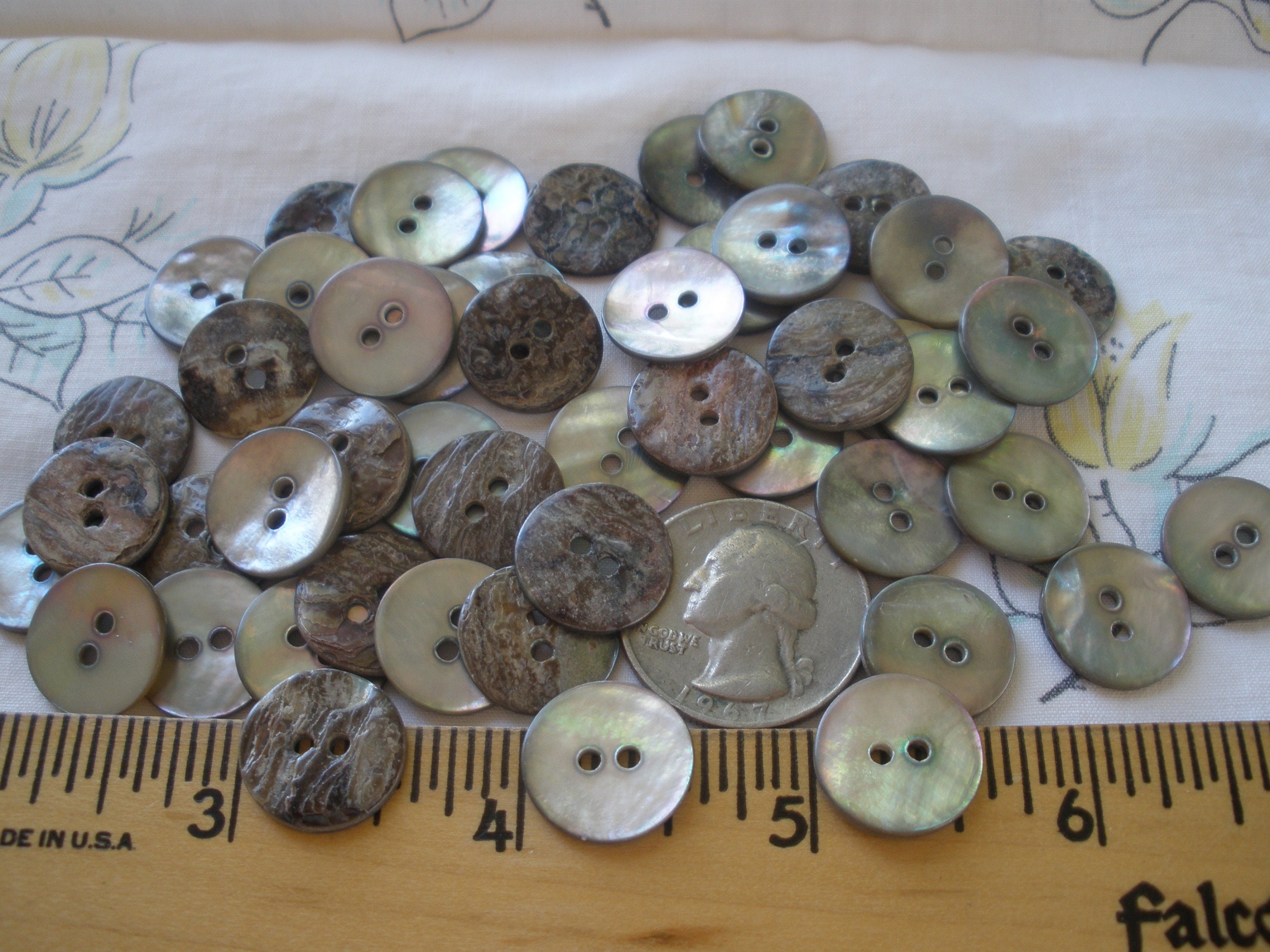 Mother of Pearl Iridescent Shell Button - 24L/15mm - Shell - Shell