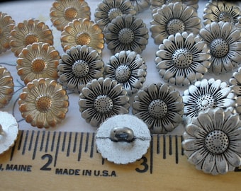 Morning Glory Flower metal buttons shank 15MM 17mm Antique silver or white wash copper finish 23L 28L jewelry clasp 3MM hole daisy cute fun