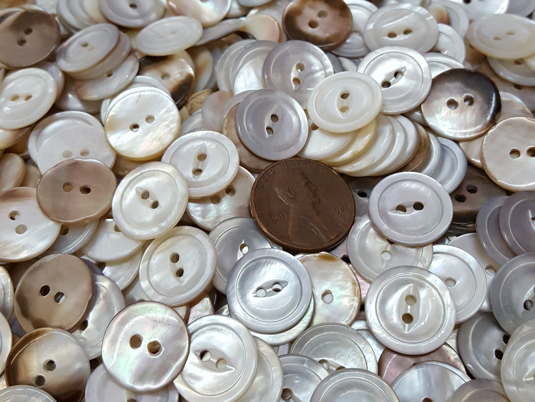 11MM Cool Vintage Pearlized Shiny Plastic White Buttons 
