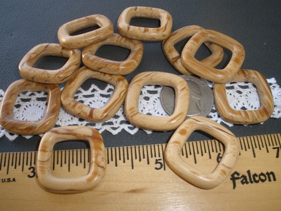 Faux Wood Square Plastic Macrame Rings 20mm ID / 30mm OD O-rings 12 Cabone  Rings Purse Notions Strap Embellish Strong Lightweight 