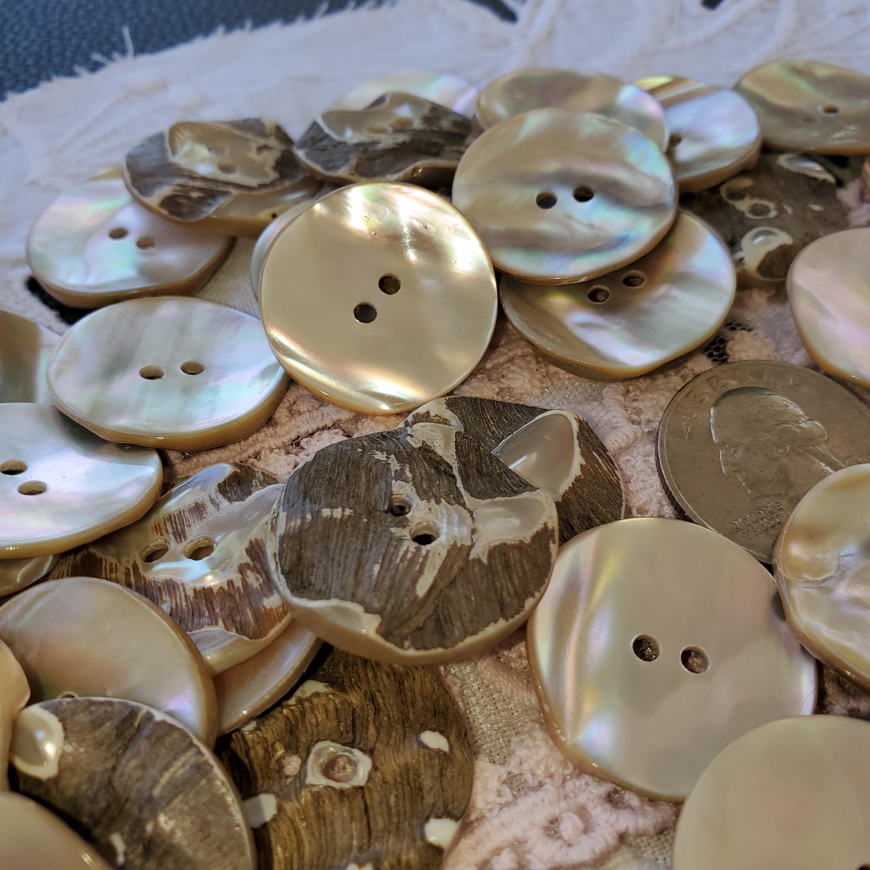 Real Shell Button Color 25MM Gorgeous Lustre Real Shell Buttons 1 Inch 40L MOP Natural Thick ...