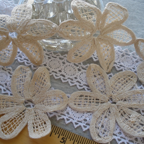 Beige cotton Linen color Flower Daisy chain tape Lace 2.75" wide by 3" applique retro 70mm insert edging embellishment wedding bridal boho