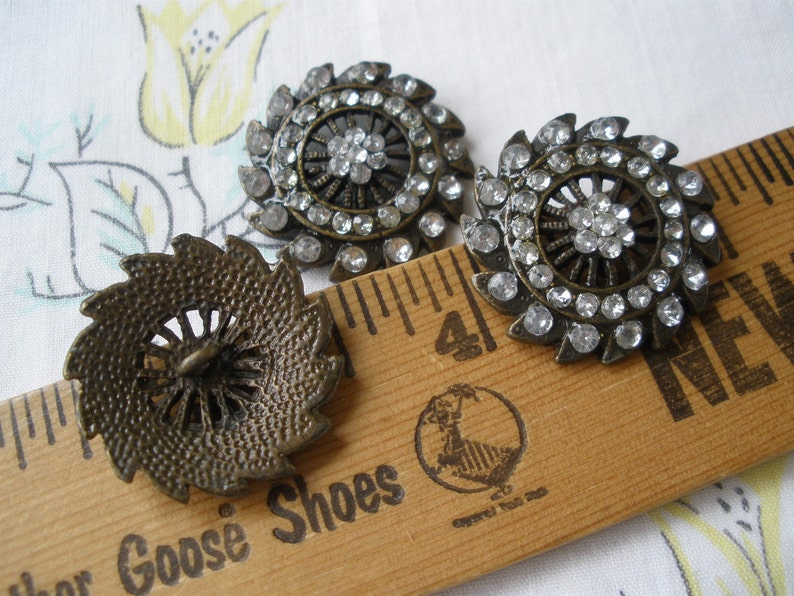 Filigree metal rhinestone shank buttons bronze sun star design 40L 1 20mm acrylic stones retro boho art deco 2 pieces