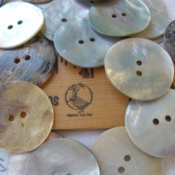 25mm MOP Shell Buttons Natural Pearly 1" buttons size 40L 2 hole sew on Agoya craft scrapbook fashion home decor