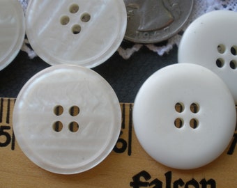 Large 20mm 23mm 38mm Ivory White Pearlescent Filigree 2 Hole Buttons Q391A-Q391C 