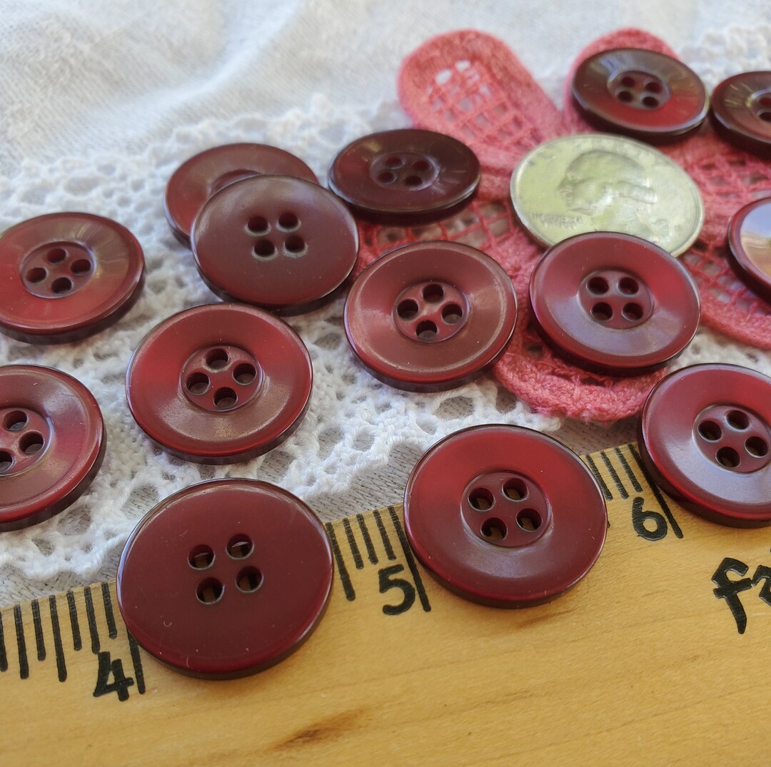 Wide Rim Natural Button Cool Vintage Buttons Garnet Red Wide Rim 30L (3/4