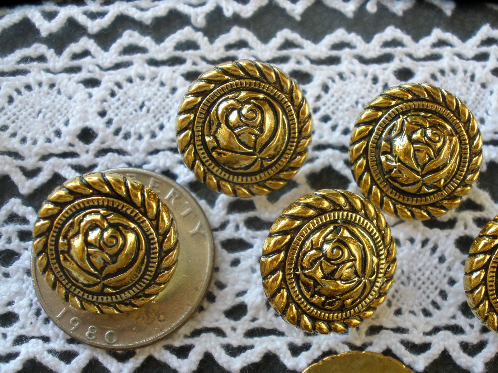 Fancy Pearl Gold Metal Embossed Cut 15/16 (24mm) 38L Vintage Italian  Buttons #896