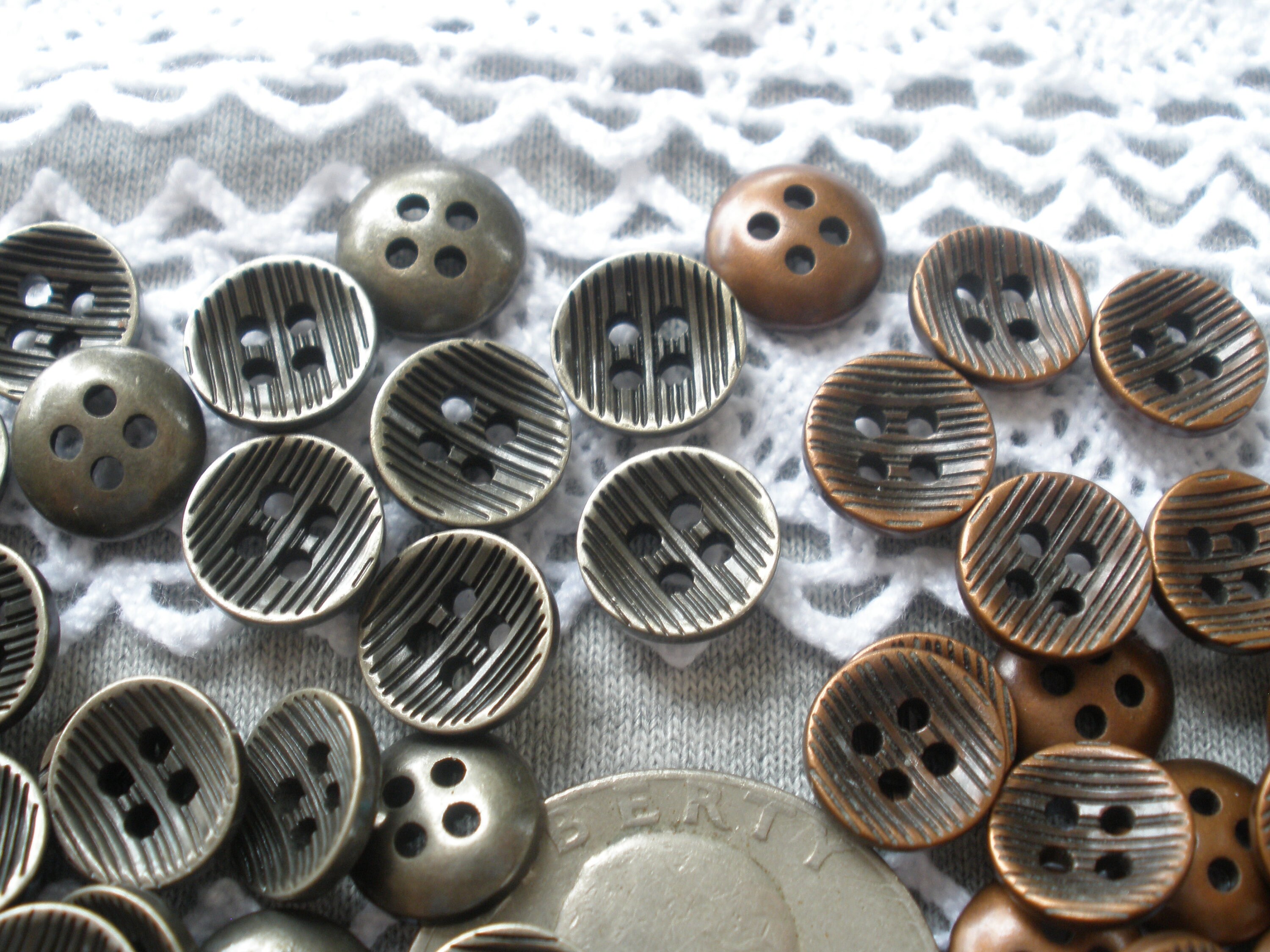 Dill Buttons 14mm 3PC 2 Hole Metal Antique Silver