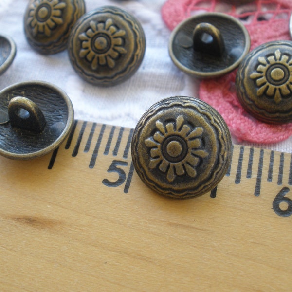 Vintage Antique Brass Color Flower metal dome shank buttons size 24L (5/8" 15MM) antique matte finish sewing crafts cool 9 pieces