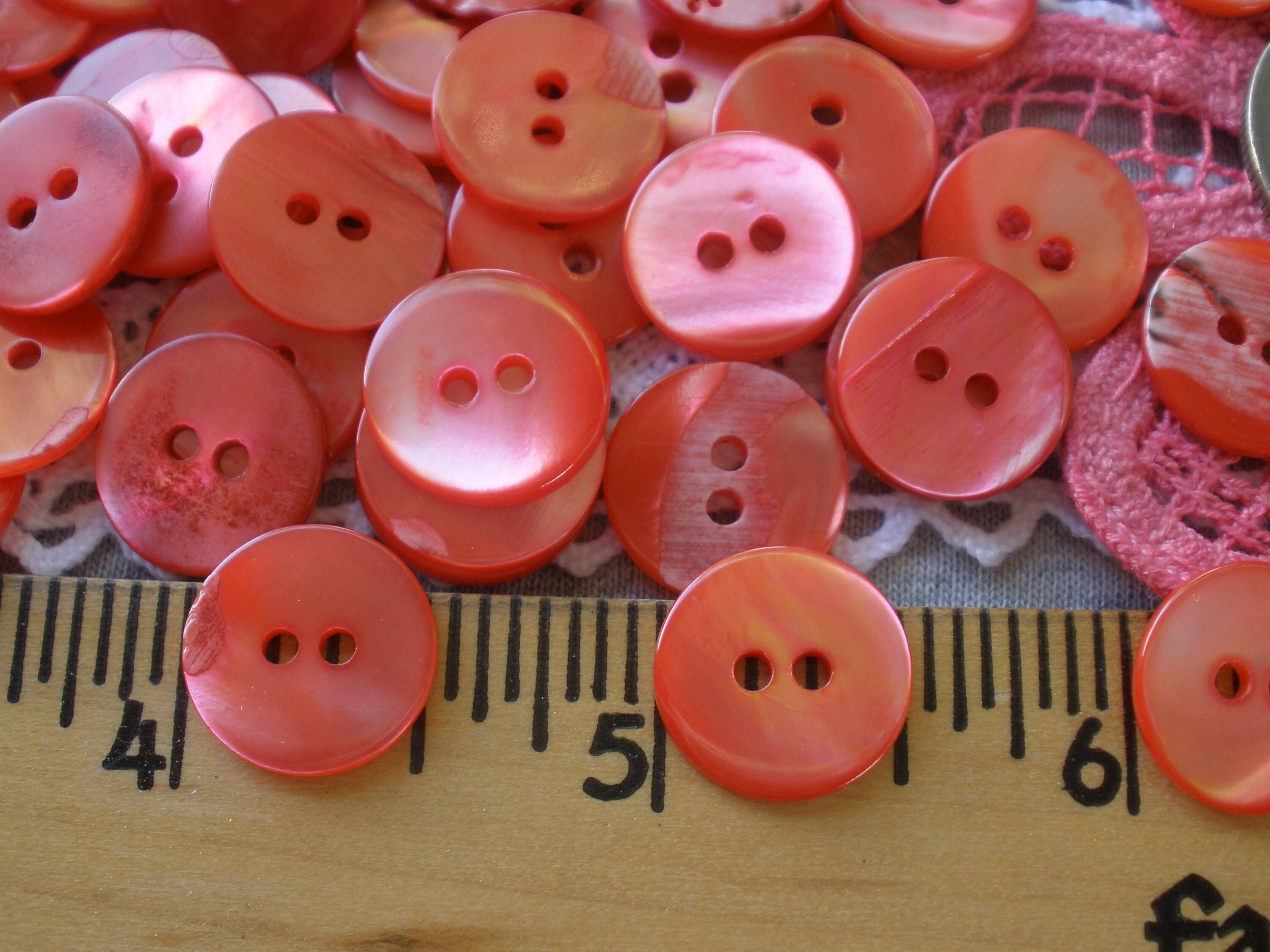 14MM Bright Pink Trocas Shell Buttons 22L 9/16" MOP Sewing 2 Hole Sew ...