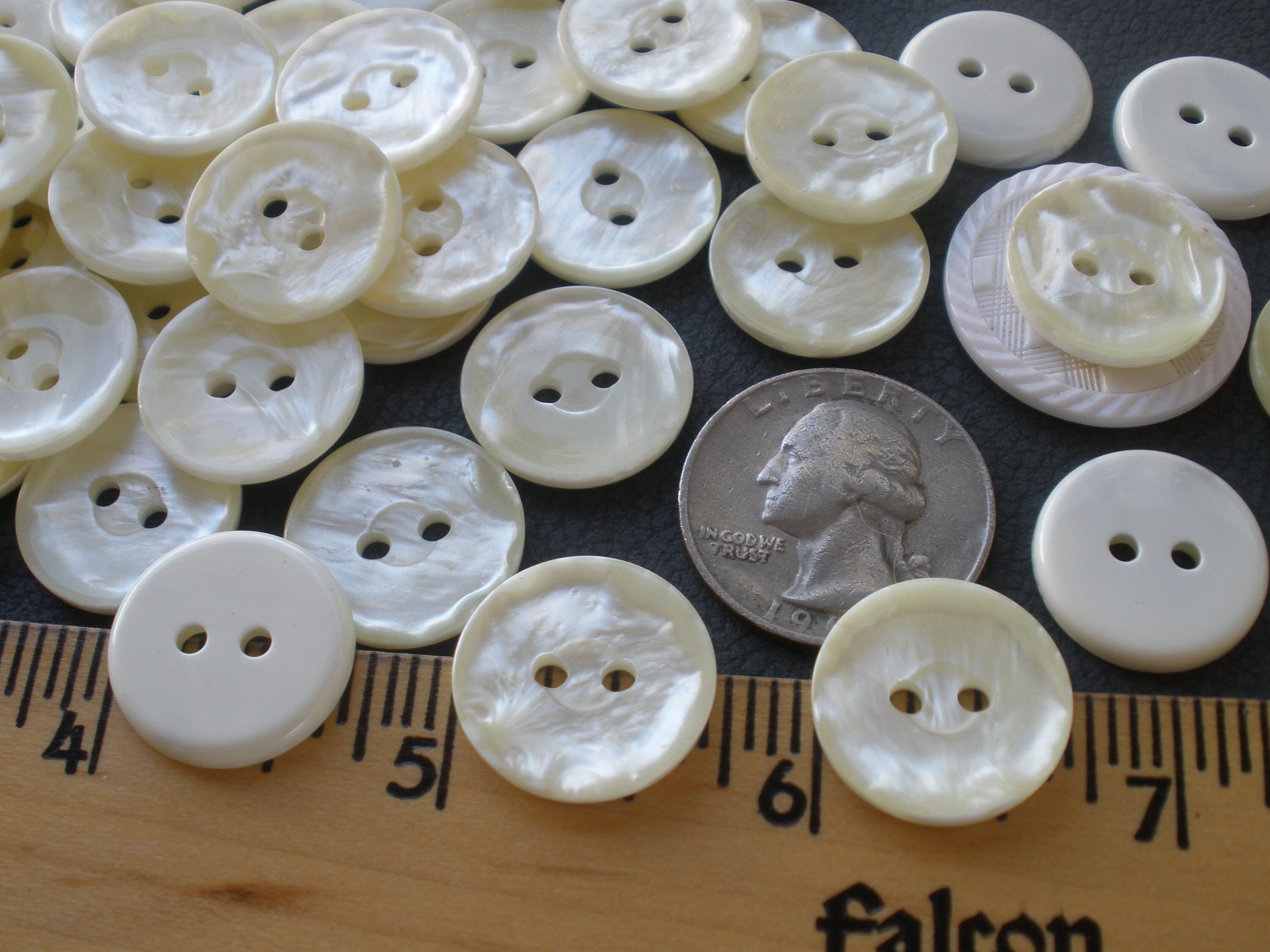 Cool Vintage Pearly Cream & White Buttons Craft 11/16