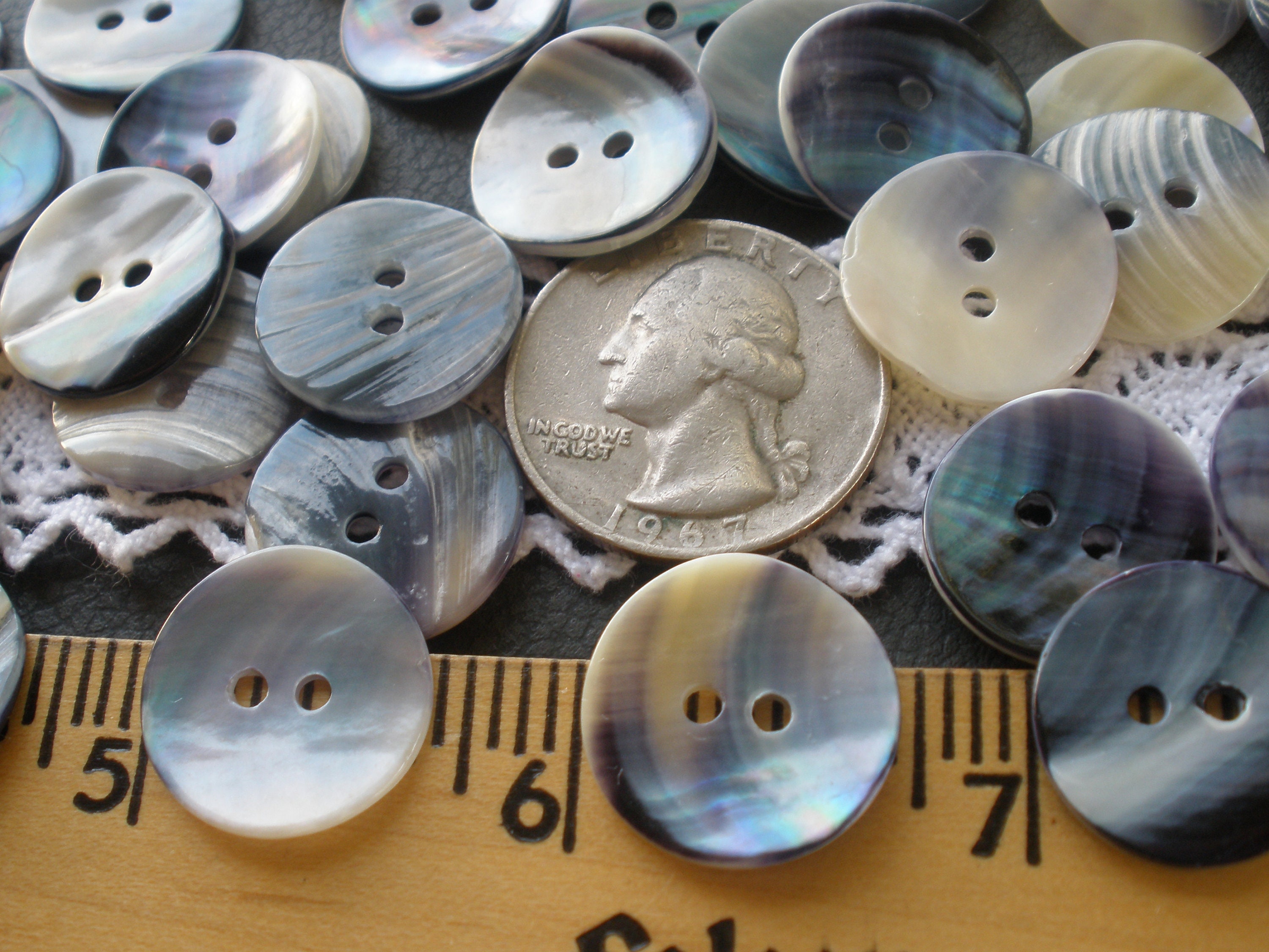 17MM Blue Mussel Shell Buttons 28L 11/16