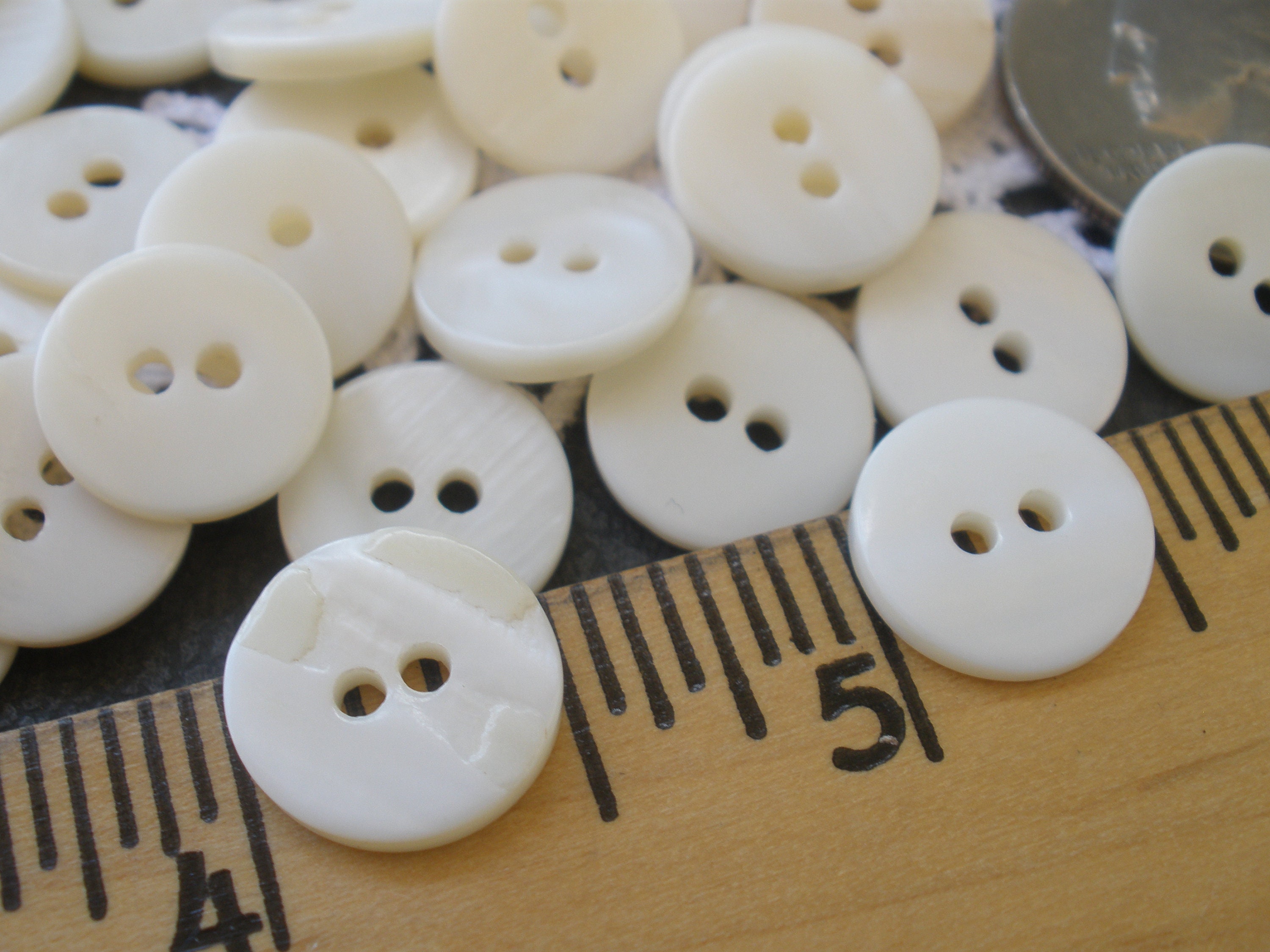 Thick Freshwater Shell MOP Buttons Pearl White 20L 1/2" 13MM 2-hole Sew ...