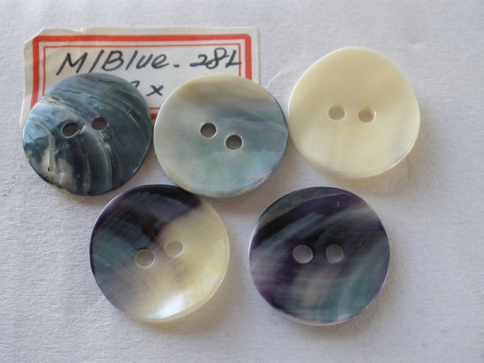 17MM Blue Mussel Shell Buttons 28L 11/16
