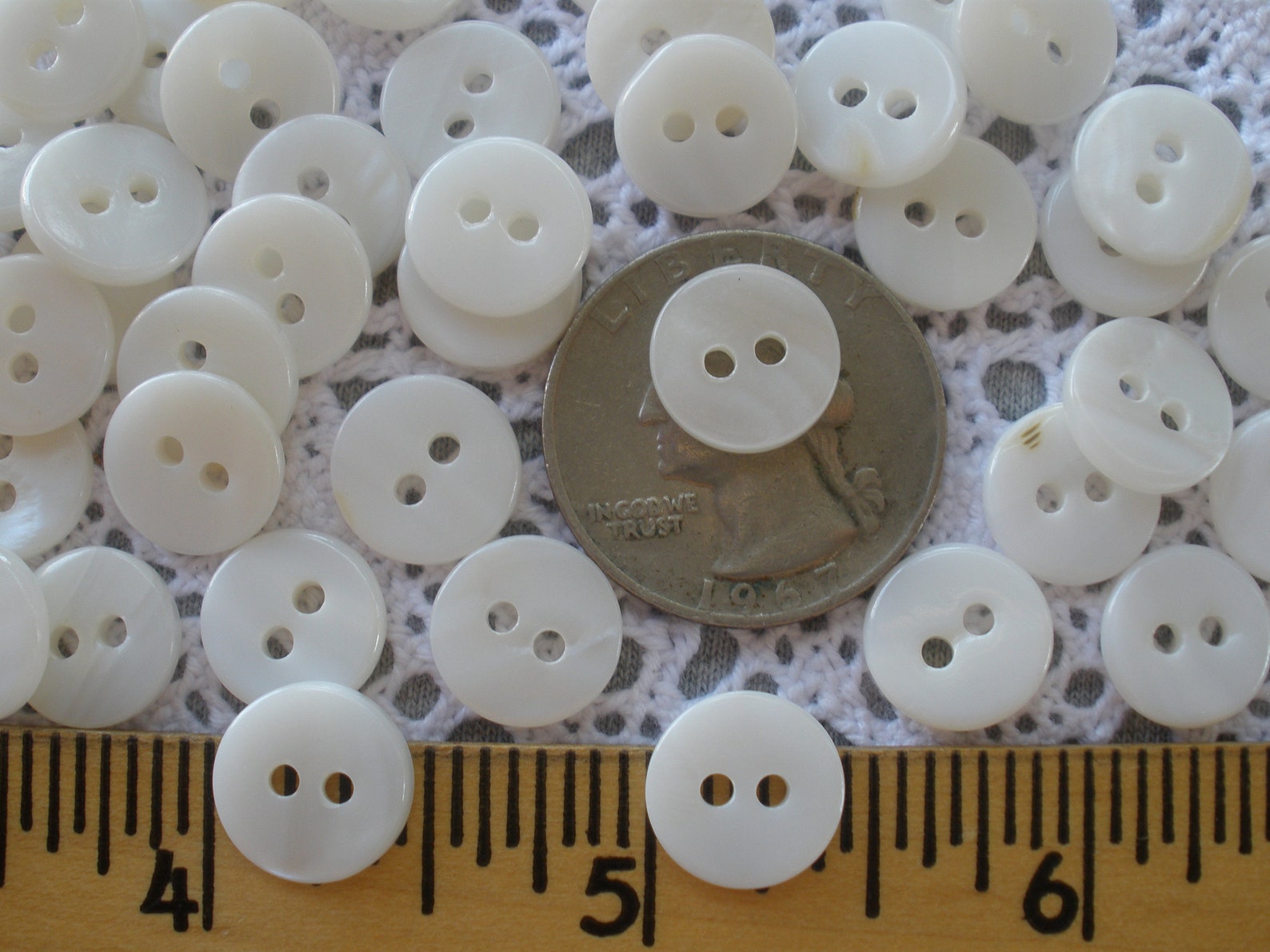 Thick Freshwater Shell MOP Buttons Pearl White 18L 7/16 11MM 2hole Sewon Flat 12 Each Fashion