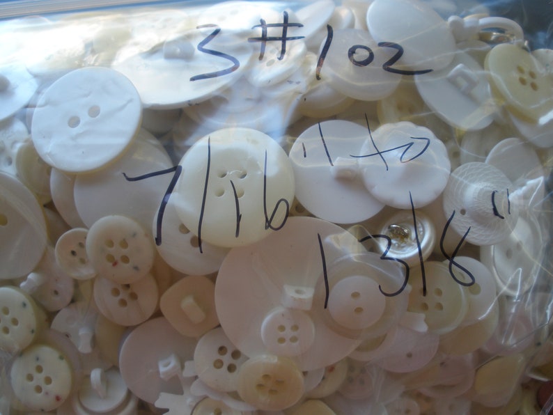 Mixed Bulk Buttons White cream shades sew on shank plastic 3 pounds 2-Hole and 4-Hole crafts clothes button frames 7/16 to 1 3/8 supply image 9