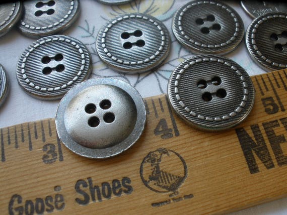 Metal Shank Silver Buttons 20mm 2B\325