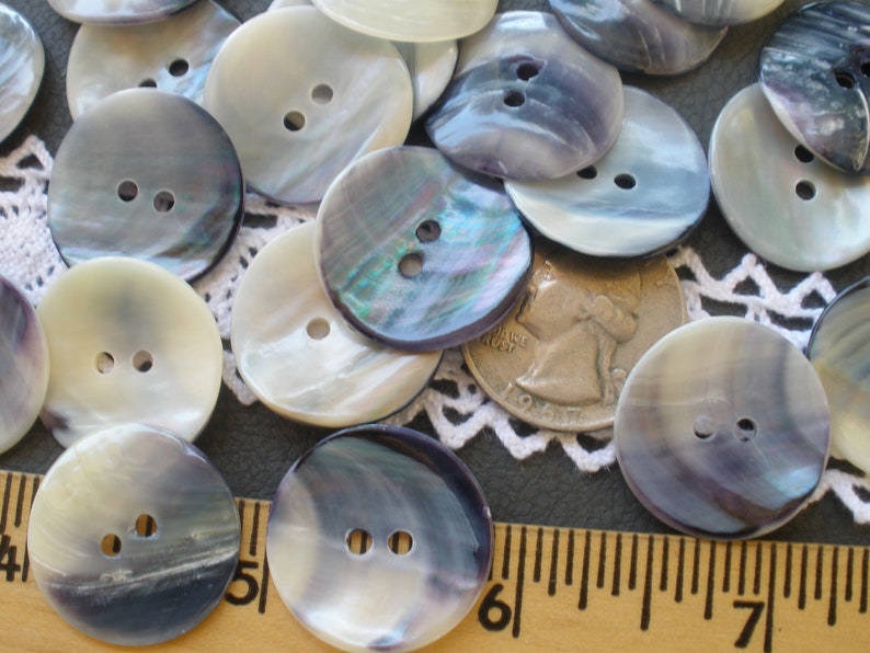 Blueberry & Cream MOP Shell Buttons 22MM 36L 7/8