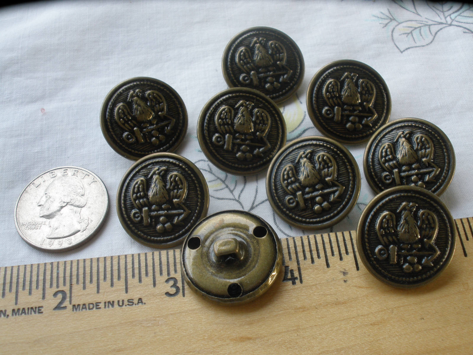 6 X Heavy Dark Bronze Metal Coat of Arms Buttons, Crest Buttons, Metal  Military Buttons, Metal Insignia Buttons, Bronze Coat Buttons 