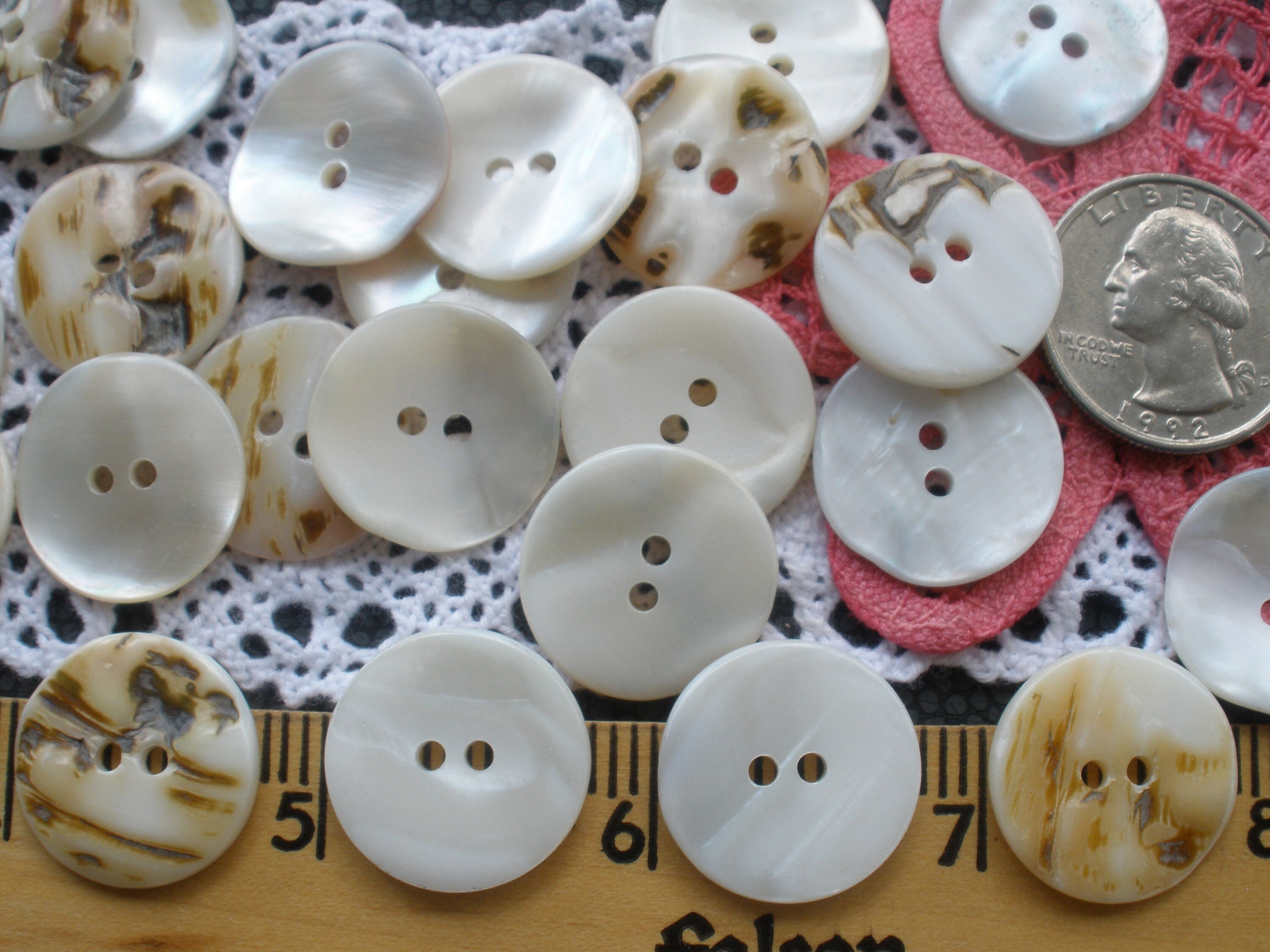 20MM Real Shell Buttons Pearly White to Light Beige Thick Textured 13/ ...