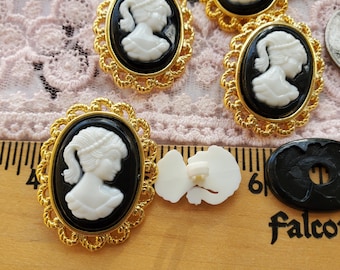 1 3/8 inch Cameo Buttons Black White & Gold plastic jacket 6 pieces 55L 35MM sewing bag wedding embellishment 3 piece stacked button cute!