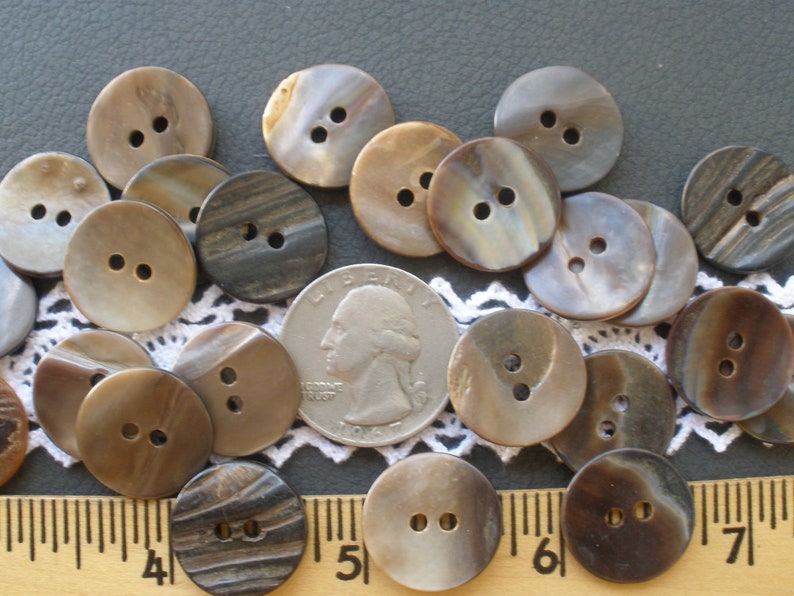 Brown Mussel Shell MOP Buttons 11/16 Curved Iridescent - Etsy
