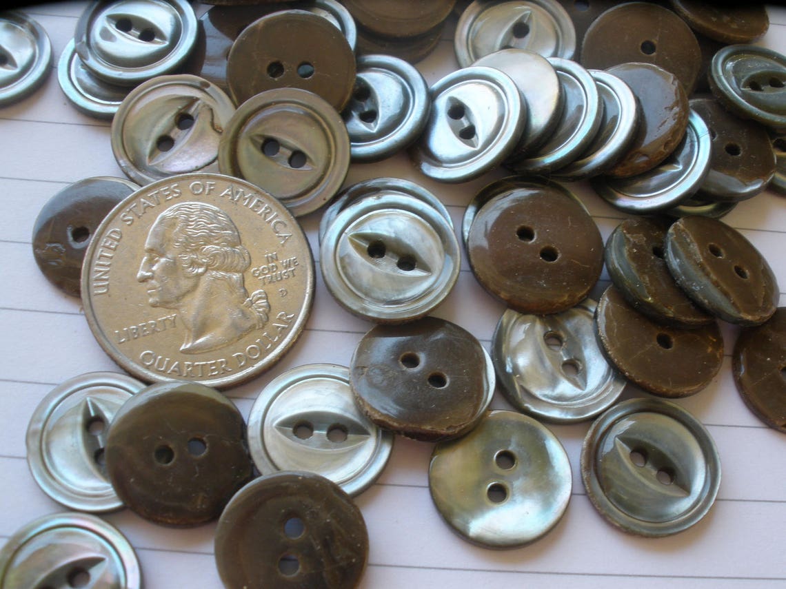 Vintage Carved Real River Shell Buttons Cat's Eye Gray Smoke MOP Shirt ...