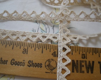 Ecru Beige Crochet Chevron Cotton Lace Trim 7/16" 10MM wide cluny lace ric rack edge retro yardage edging insert gift tie embellishment